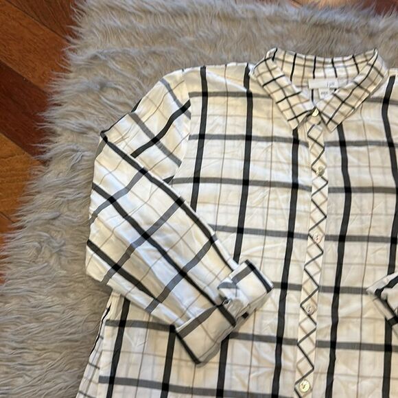 J Jill white tan and black plaid rayon long long sleeve button front shirt - Picture 3 of 6